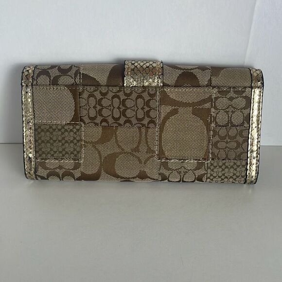 Coach Signature Patchwork Wallet Khaki Gold - Picture 2 of 13